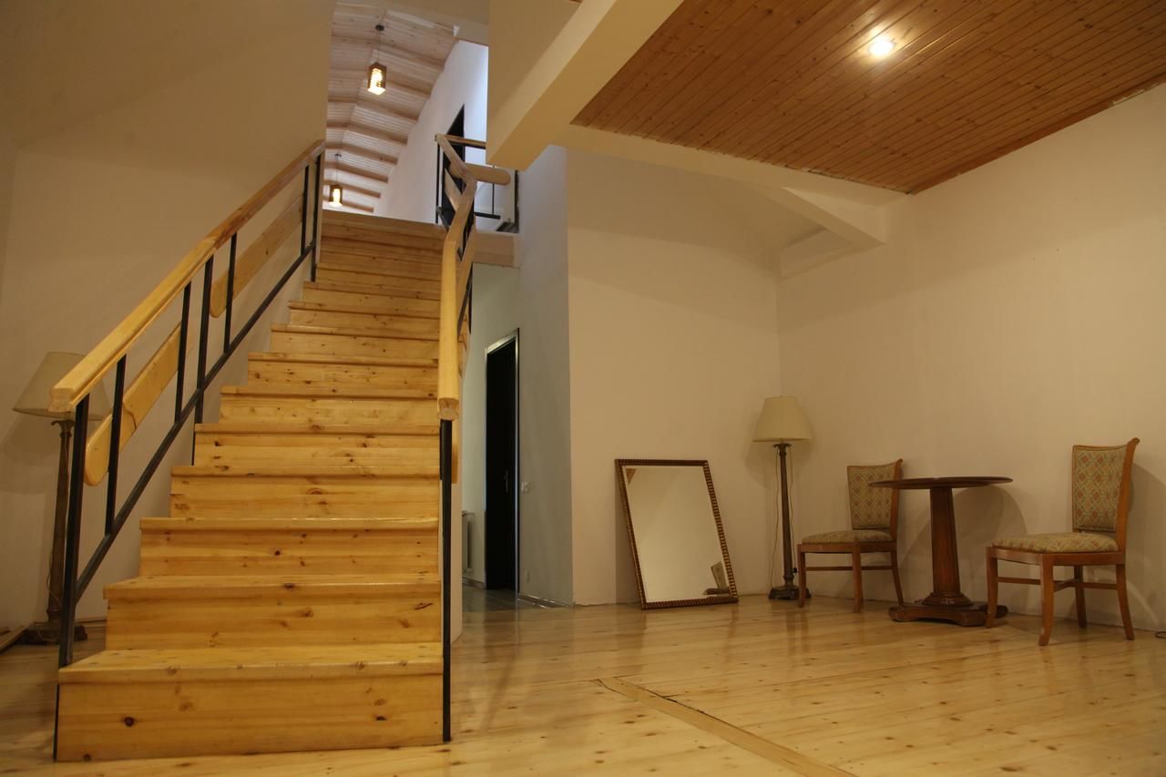 Отель Hotel Chubu Местиа