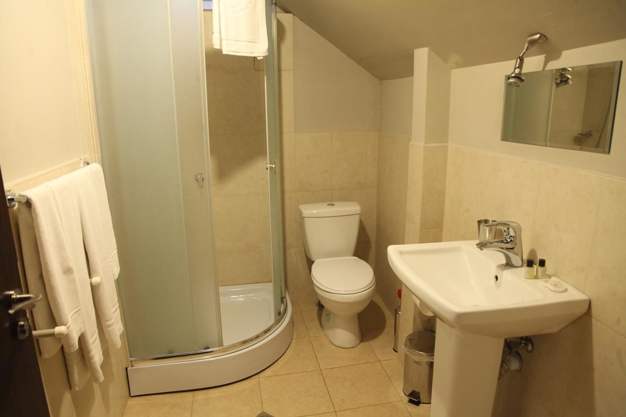 Отель Hotel Chubu Местиа-28