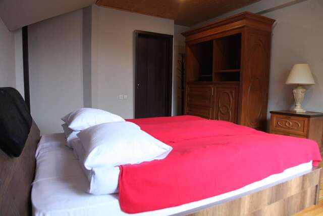 Отель Hotel Chubu Местиа-30
