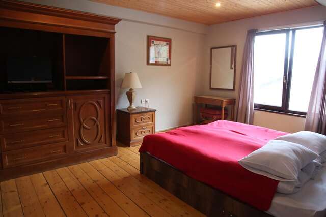 Отель Hotel Chubu Местиа-31