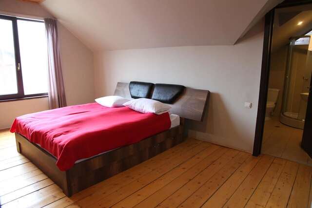 Отель Hotel Chubu Местиа-32
