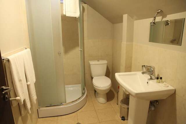 Отель Hotel Chubu Местиа-57